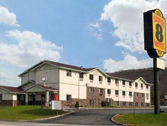 Super 8 By Wyndham Bedford Hotel Екстериор снимка